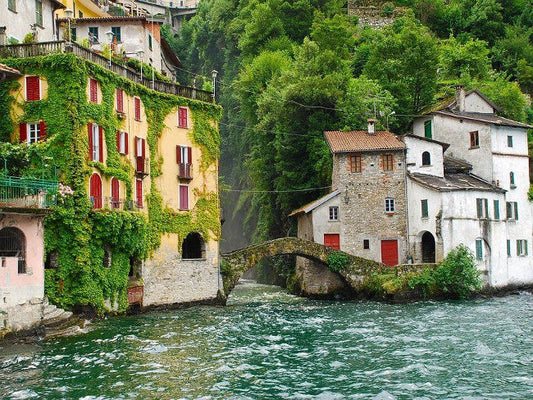 Tour: Nesso